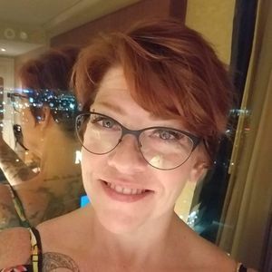 Meet your Posher, Kelli